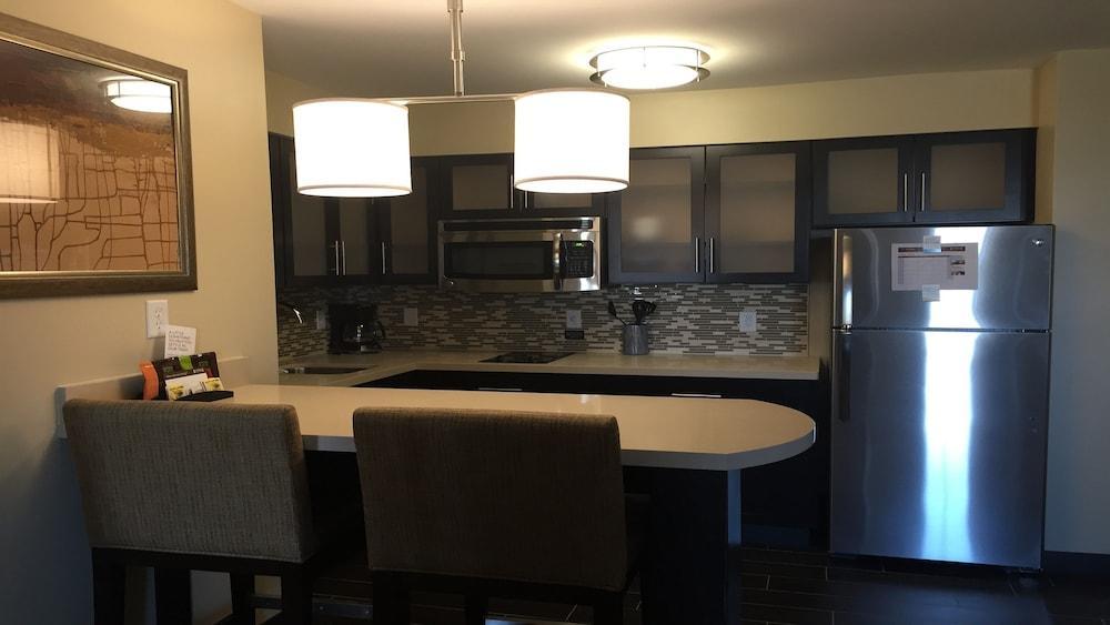 Staybridge Suites Merrillville By Ihg Kültér fotó